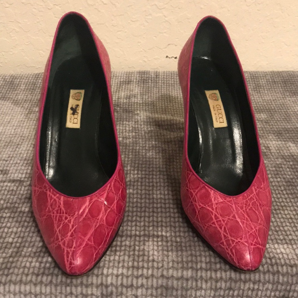 Gucci pink heels size 9